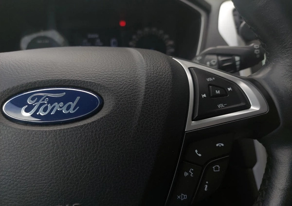 Ford Mondeo cena 62500 przebieg: 122500, rok produkcji 2018 z Tyszowce małe 704